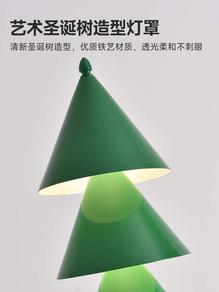 Lampada da Terra a Spettro Com - Sofas recensione e prezzo
